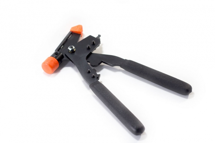 UWT Wheel Weight Plier Tool Kit